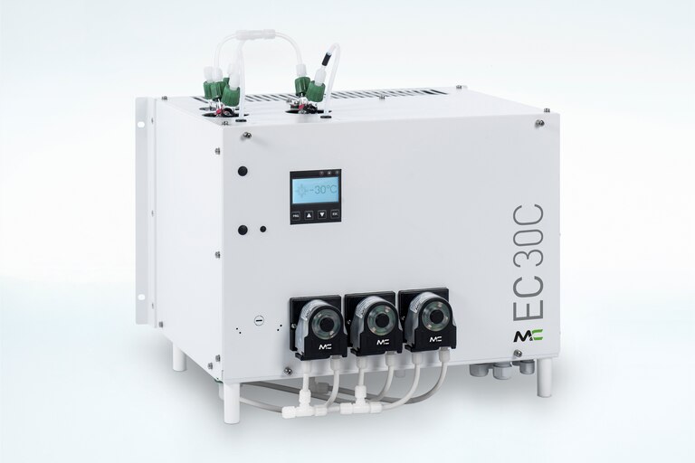 Oblique view of Ultra-Low Compressor Gas Cooler EC30C